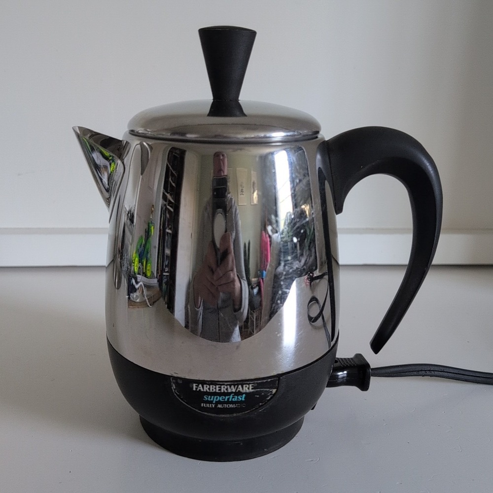 Farberware 134B Superfast Fully Automatic 2-4 Cup Electric Coffee Percolator Pot